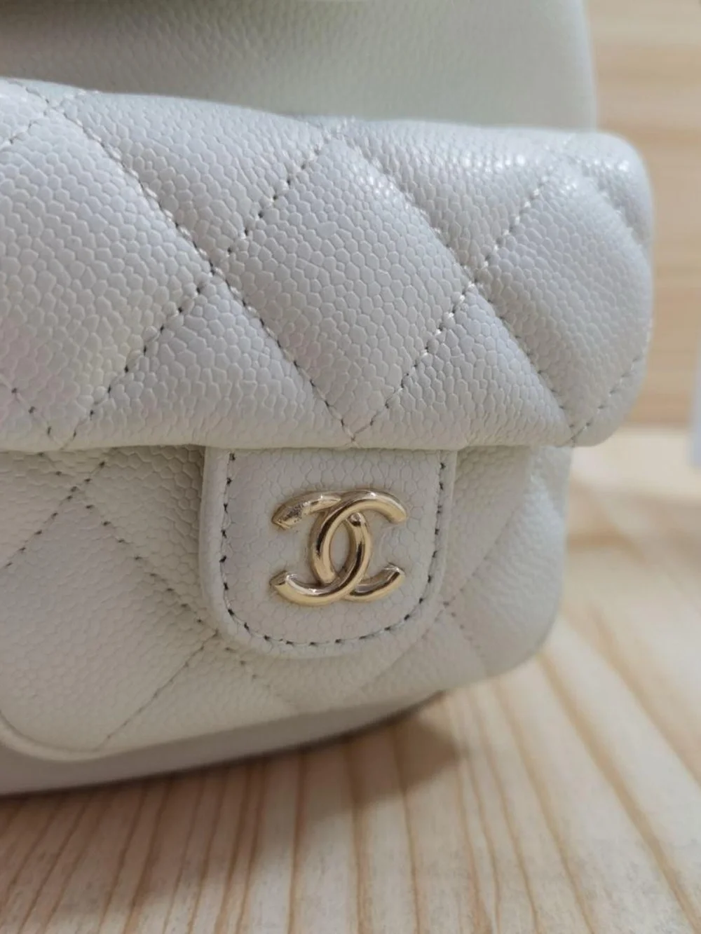 White Quilted Women’s Shoulder Bag with Gold Hardware